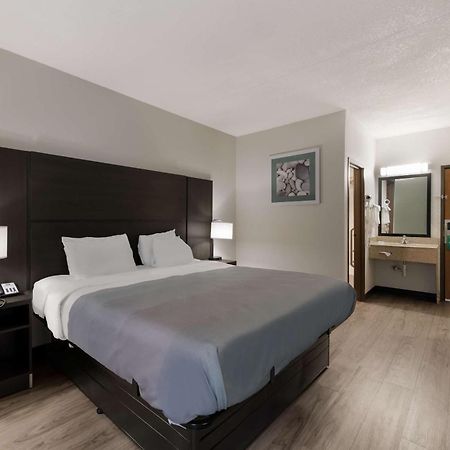Quality Inn Merriam Kansas City Exterior foto